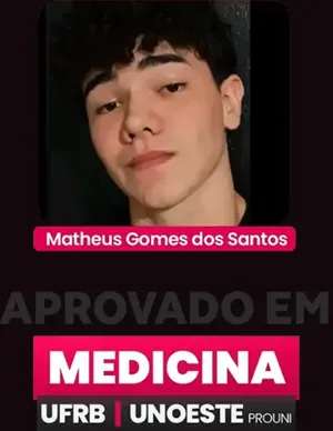 Card de aluno aprovado em Medicina